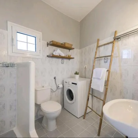 Akrotiri Houses Holiday home *